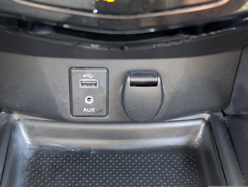 Used 2017 Nissan Rogue SV w/ SV Premium Package image 23