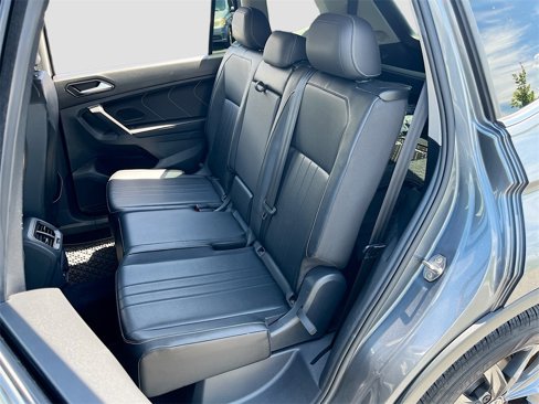 Used 2022 Volkswagen Tiguan SE image 22