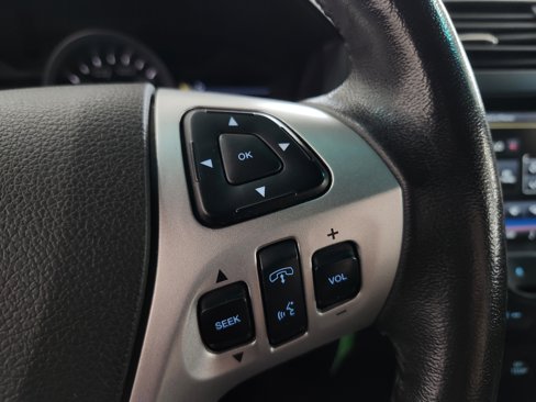 Used 2014 Ford Explorer XLT w/ Equipment Group 202A image 13