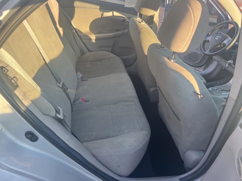 Used 2013 Toyota Corolla LE image 18