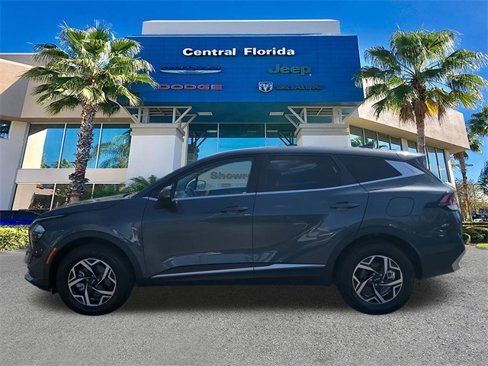 Used 2024 Kia Sportage LX image 8