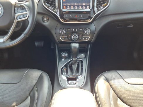 Used 2019 Jeep Cherokee Limited w/ Luxury Group image 33