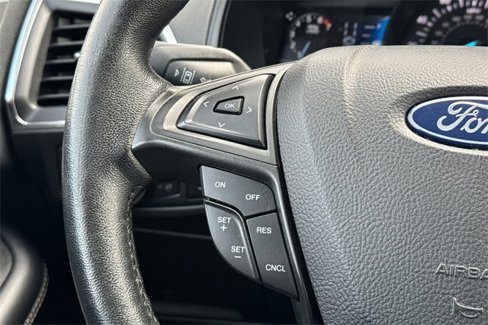 Used 2022 Ford Edge Titanium image 34