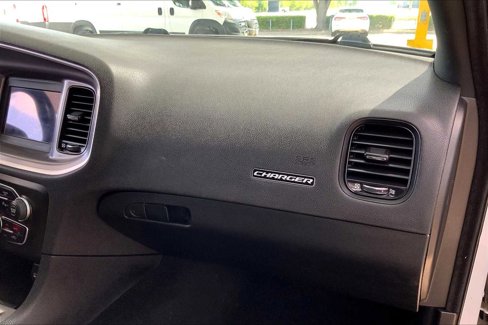 Used 2022 Dodge Charger SXT w/ Blacktop Package image 18