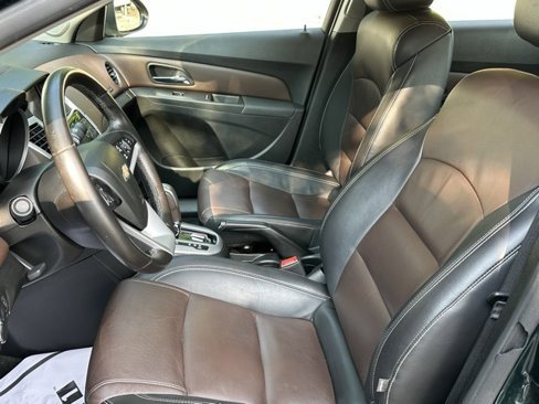 Used 2015 Chevrolet Cruze LT image 16