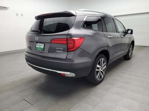 Used 2018 Honda Pilot Touring image 9