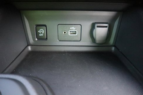 Used 2025 Nissan Sentra S image 24