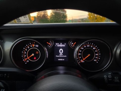 Used 2018 Jeep Wrangler Unlimited Sport image 27