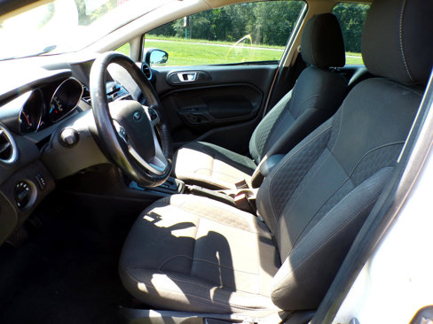 Used 2014 Ford Fiesta SE w/ Equipment Group 201A image 27