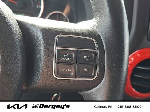 Used 2016 Jeep Wrangler Unlimited Sahara w/ Dual Top Group image 19