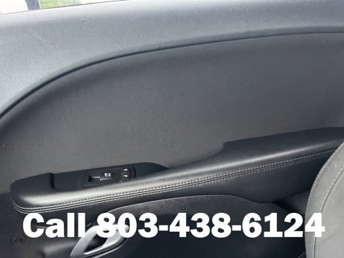 Used 2015 Dodge Challenger SXT image 24