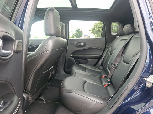 Used 2021 Jeep Compass Latitude w/ Sun and Sound Group image 10