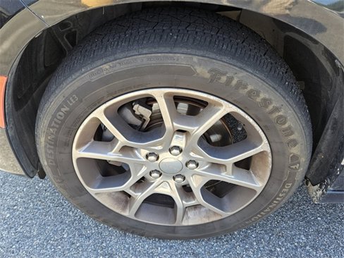 Used 2016 Dodge Charger SXT image 9