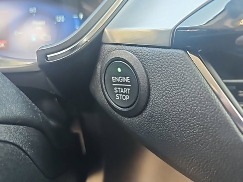 Certified 2021 Ford Escape Titanium image 30