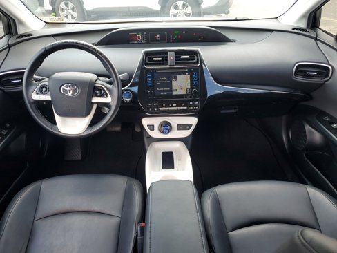 Used 2016 Toyota Prius Four image 17