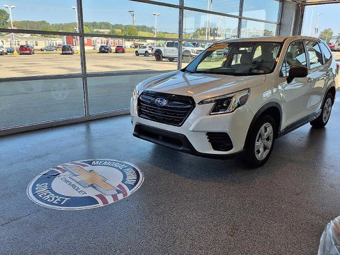 Used 2022 Subaru Forester image 3
