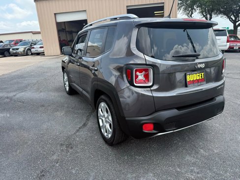 Used 2017 Jeep Renegade Limited image 7