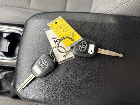 Used 2019 Toyota Tacoma SR5 image 40