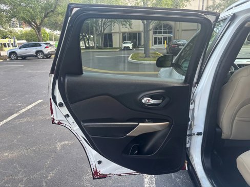 Used 2018 Jeep Cherokee Latitude image 31