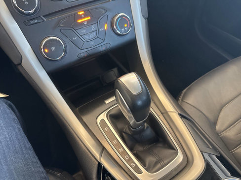 Used 2015 Ford Fusion SE w/ Equipment Group 202A image 32