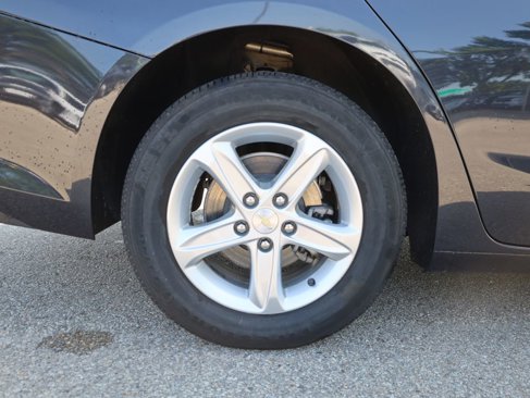 Used 2023 Chevrolet Malibu LT image 12