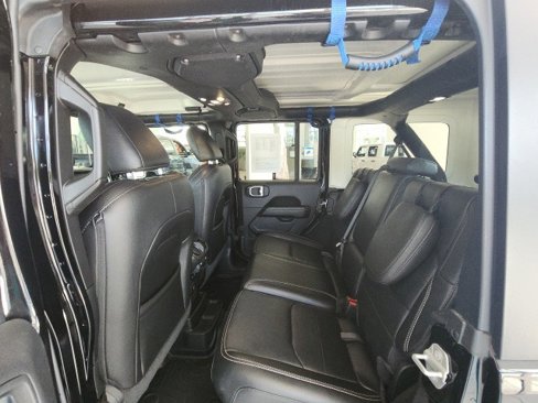 Certified 2021 Jeep Wrangler Unlimited Sahara w/ Cold Weather Group image 20