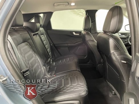 Used 2023 Ford Escape Platinum w/ Premium Technology Package image 21