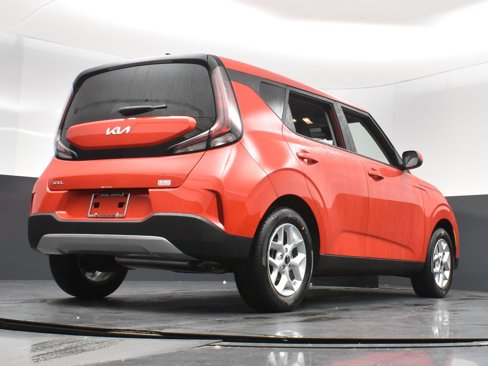 New 2025 Kia Soul LX image 14