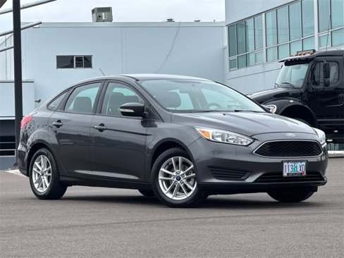 Used 2016 Ford Focus SE image 1