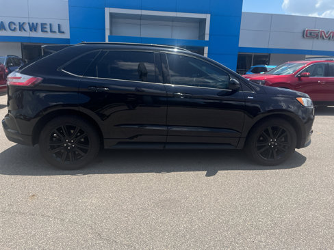 Used 2021 Ford Edge ST-Line image 2