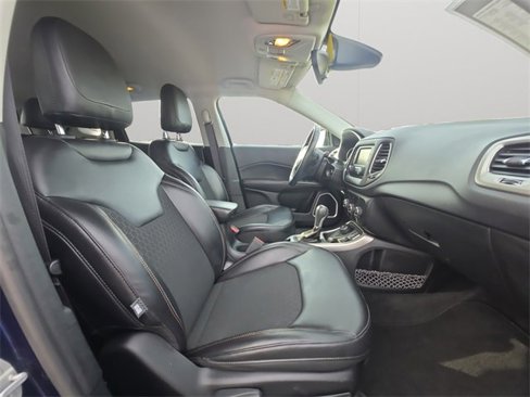 Used 2018 Jeep Compass Latitude image 14