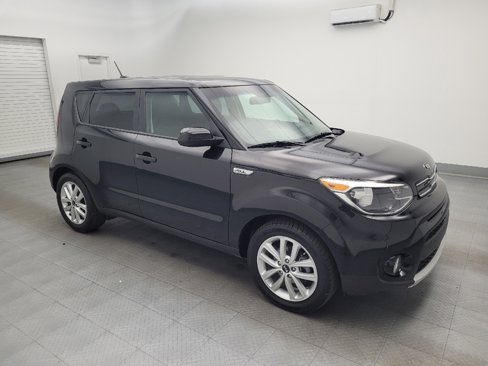 Used 2018 Kia Soul + image 11