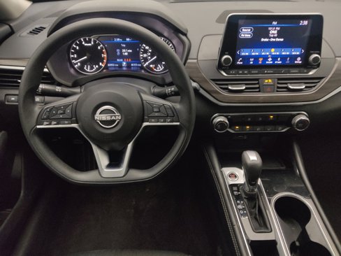 Used 2023 Nissan Altima 2.5 SV image 22