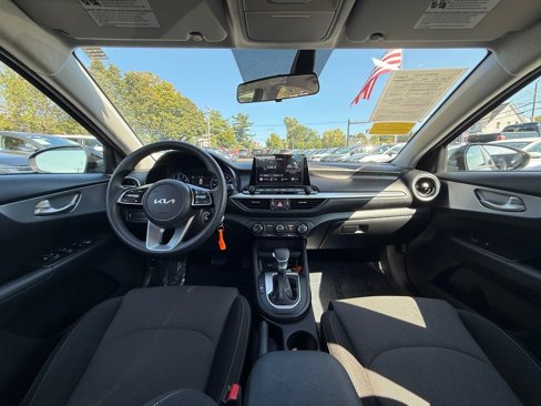 Used 2023 Kia Forte LXS image 17