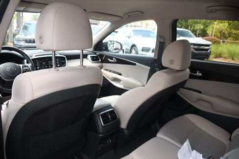 Used 2020 Kia Sorento S image 15