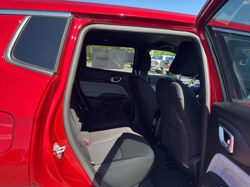 New 2025 Jeep Compass Sport image 12