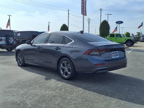 Used 2023 Honda Accord EX image 2