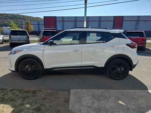 Used 2024 Nissan Kicks SR w/ SR Premium Package image 7