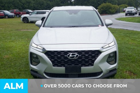 Used 2019 Hyundai Santa Fe SE image 3