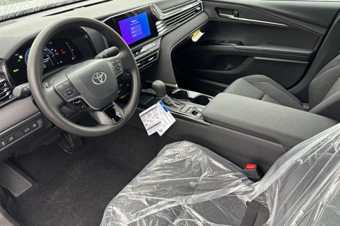 New 2025 Toyota Camry LE image 8