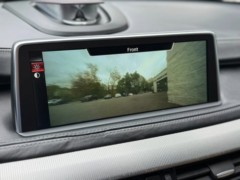 Used 2015 BMW X5 M image 23