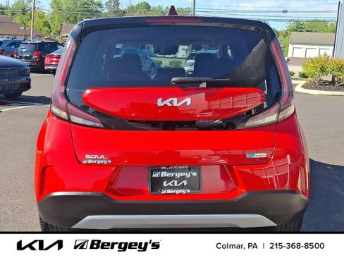 Used 2023 Kia Soul EX image 5