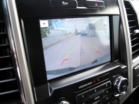 Used 2017 Ford F150 Lariat image 28