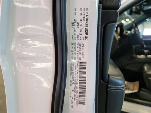 Used 2015 Jeep Grand Cherokee Limited image 31