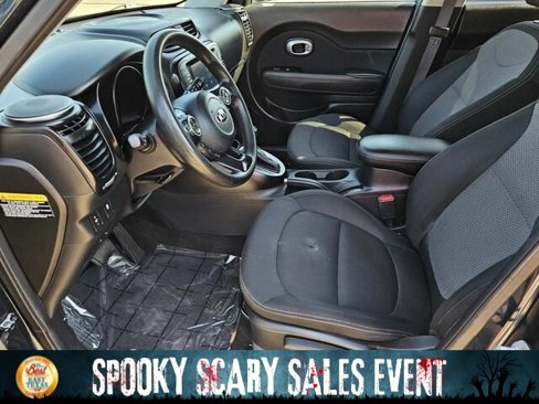 Used 2019 Kia Soul + image 16