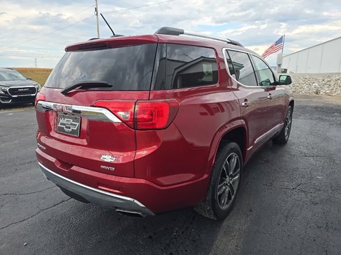 Used 2019 GMC Acadia Denali image 8