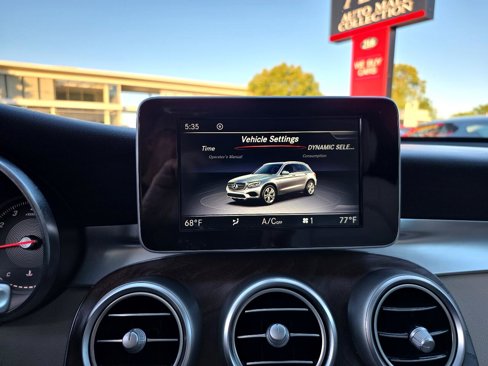 Used 2019 Mercedes-Benz GLC 300 4MATIC w/ Premium Package image 66