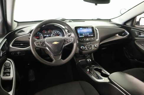 Used 2020 Chevrolet Malibu LS w/ Driver Confidence Package II image 2