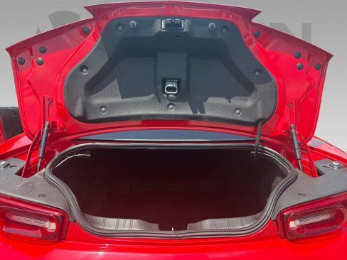 Used 2021 Chevrolet Camaro LT image 19