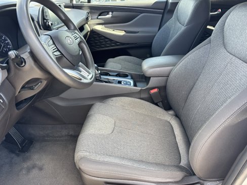 Used 2020 Hyundai Santa Fe SE image 18